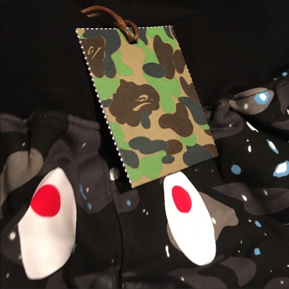 *NWT* Bape Galaxy Glow in the Dark Shorts - Picture 3 of 4